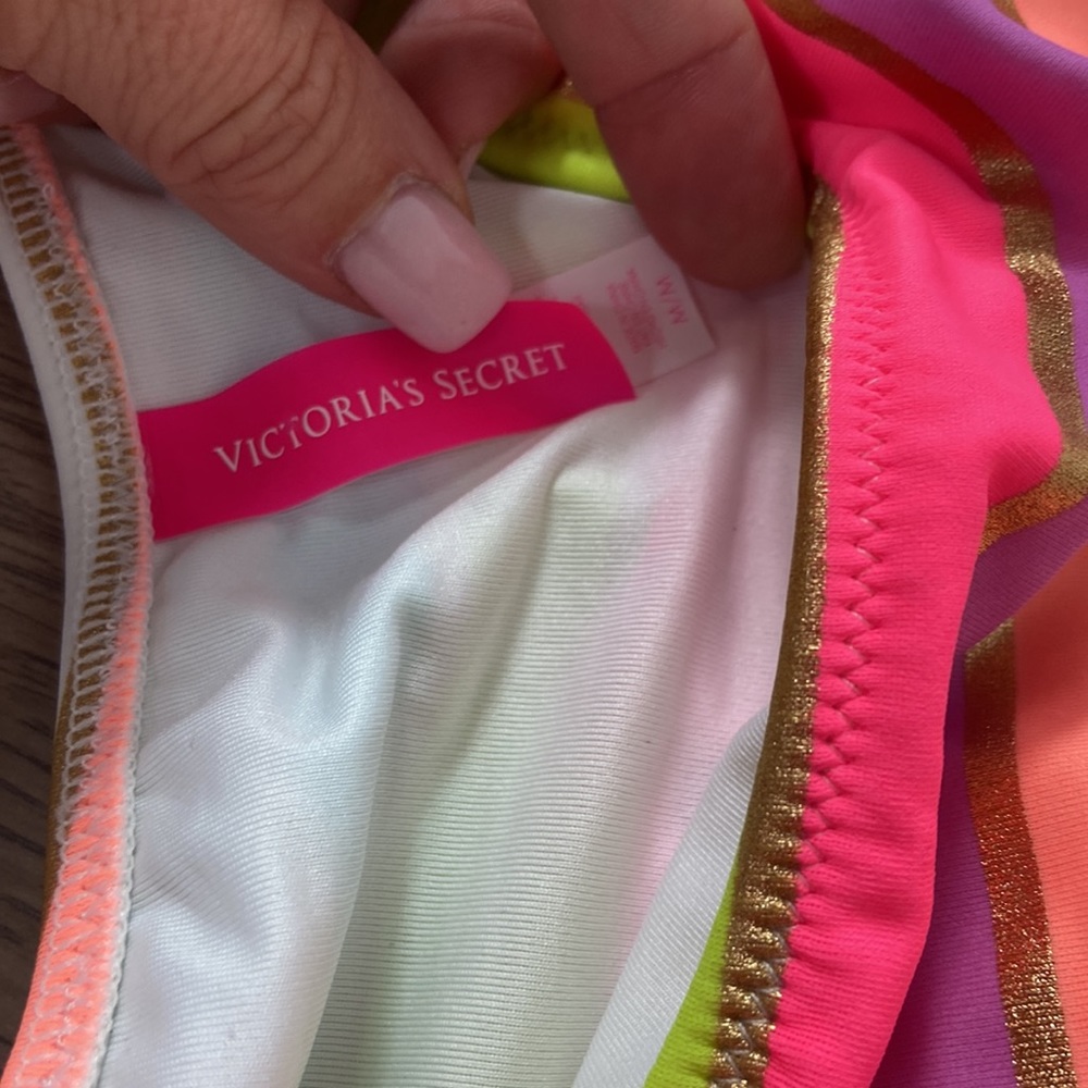 Nwot Victoria’s Secret striped gold bikini M - Picture 7 of 9